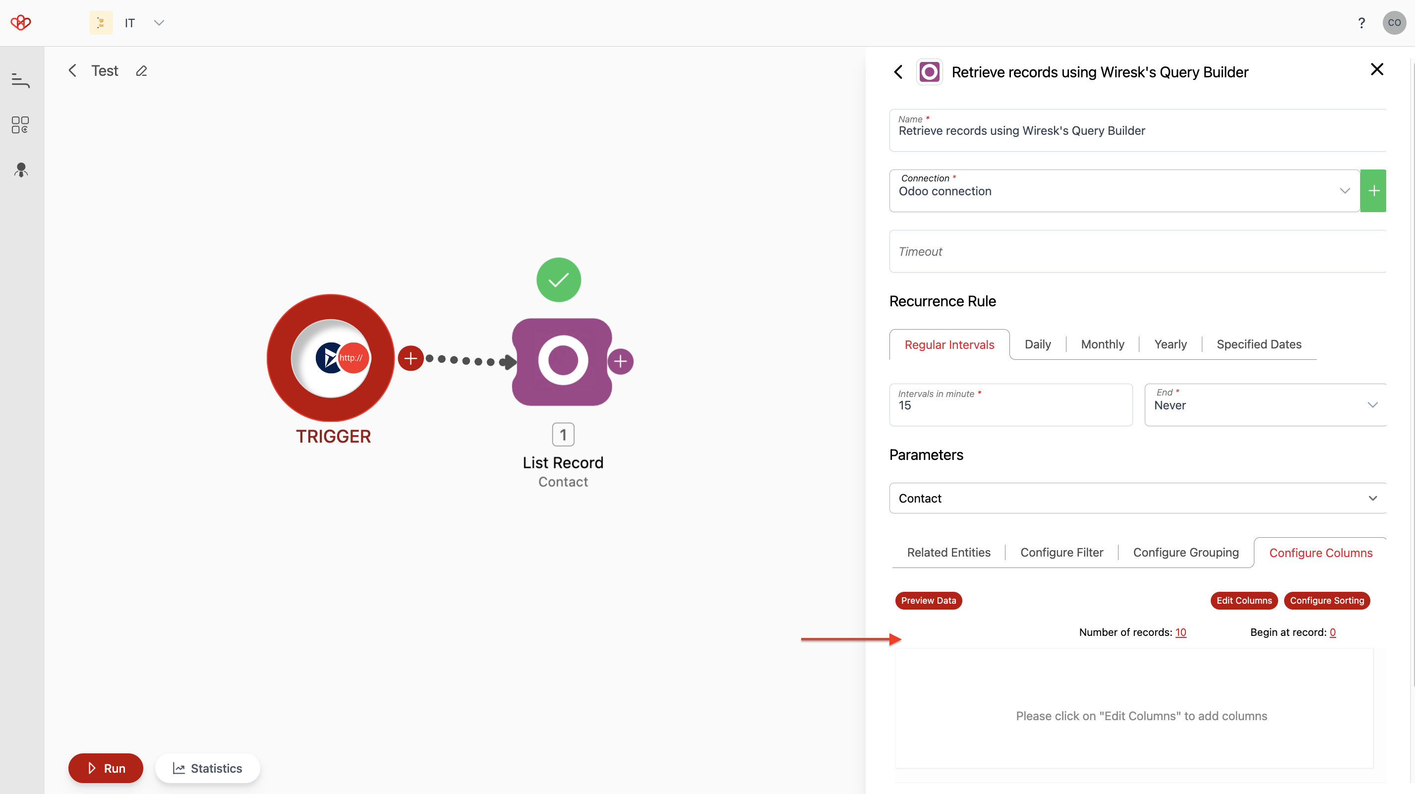 Screenshot of Wiresk Flow builder with the setting screen of Odoo method called "Retrieve records using Wiresk's Query Builder. an Arrow shows the location of the Query builder setting.